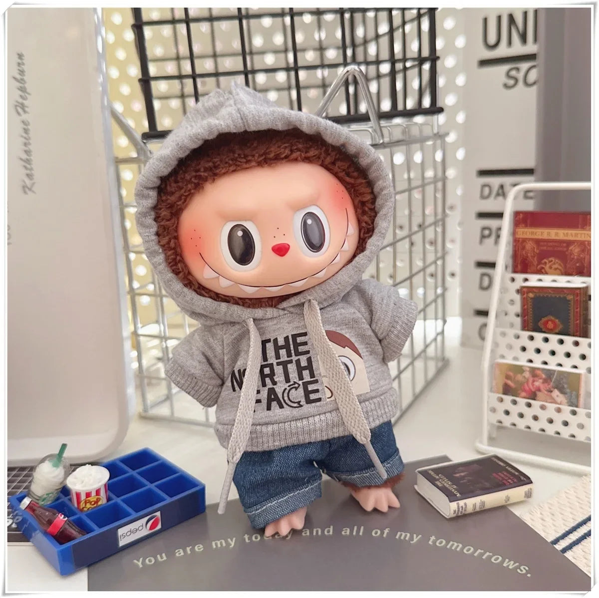 Vêtements pour Poupée Labubu – Ensemble Hoodie & Pantalon